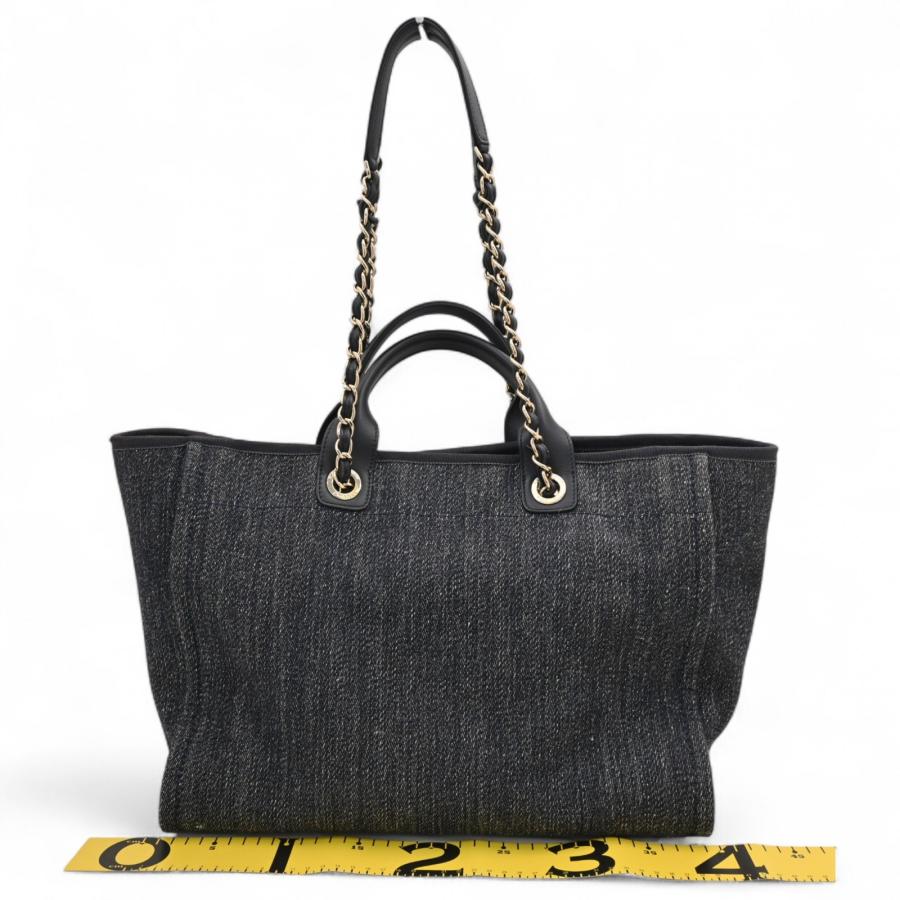 CHANEL（シャネル） ドーヴィル チェーントートGM デニム トートバッグ