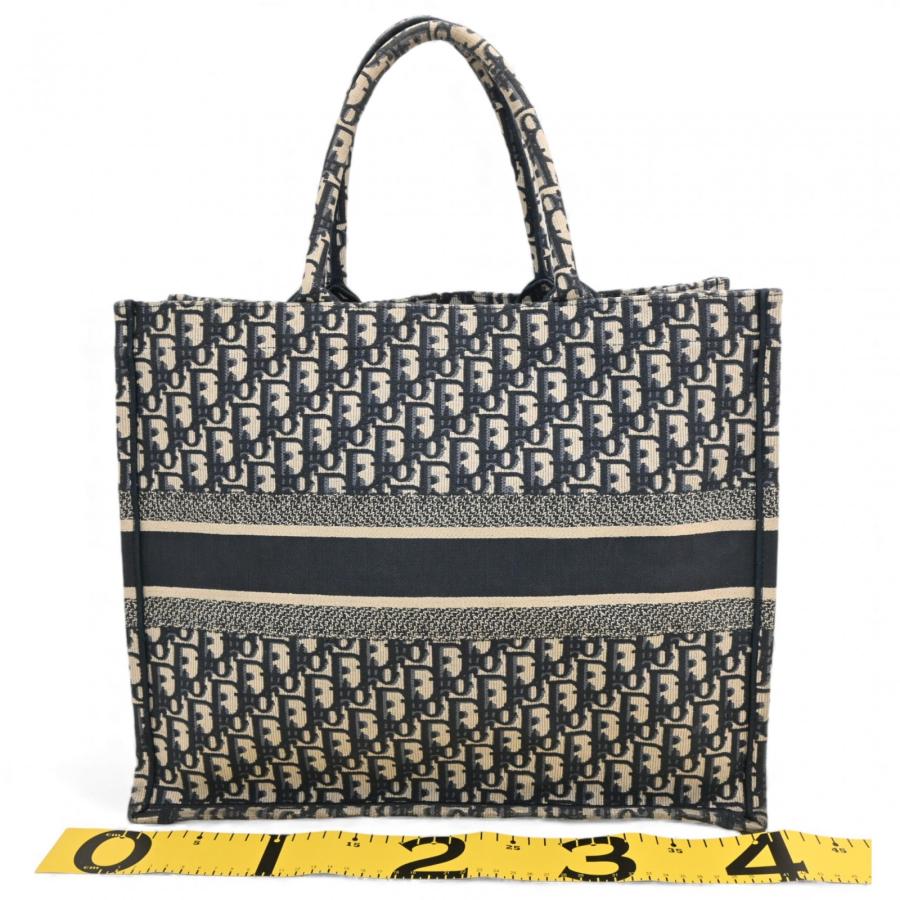 Christian Dior（クリスチャン・ディオール） ディオール ブックトート