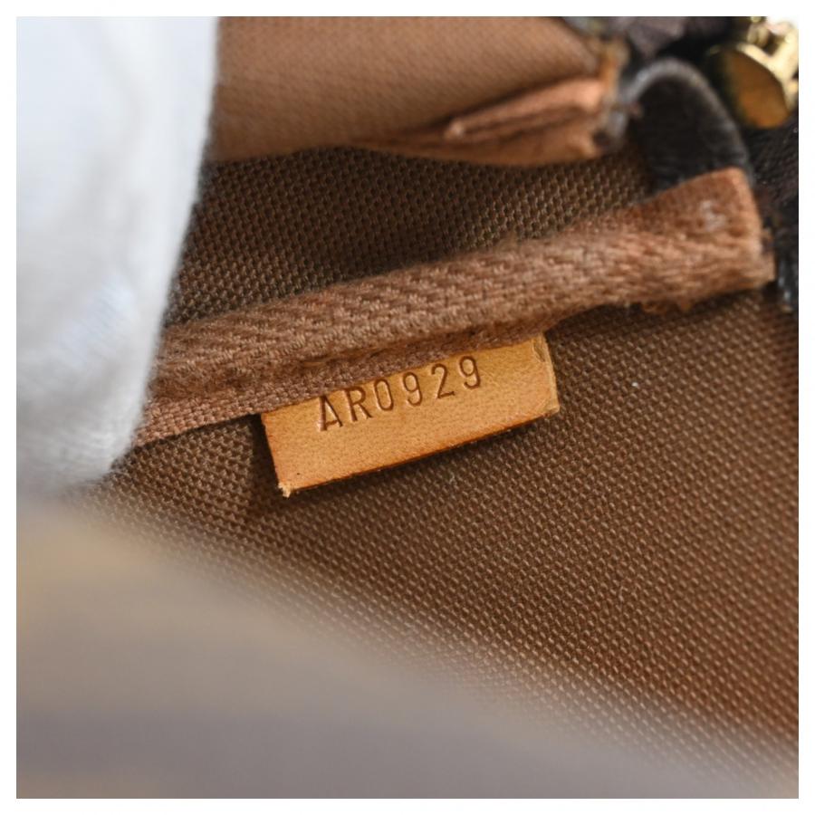 LOUIS VUITTON（ルイ・ヴィトン） モノグラム ポシェット アクセソワ