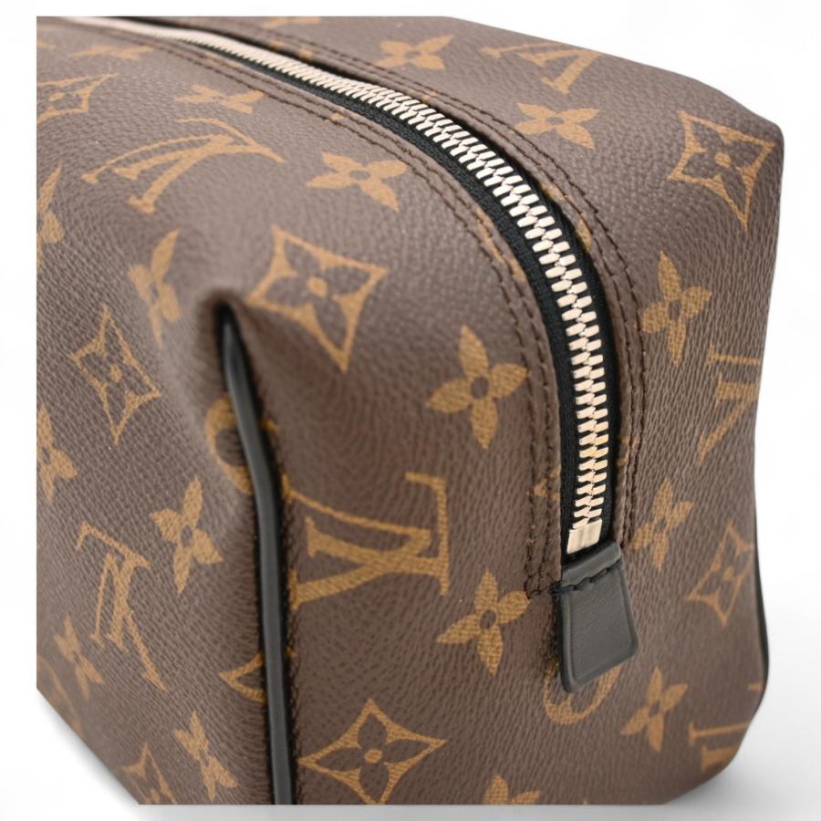 ルイヴィトン トゥルーストワレ モノグラム クラッチバッグ 【公式通販】