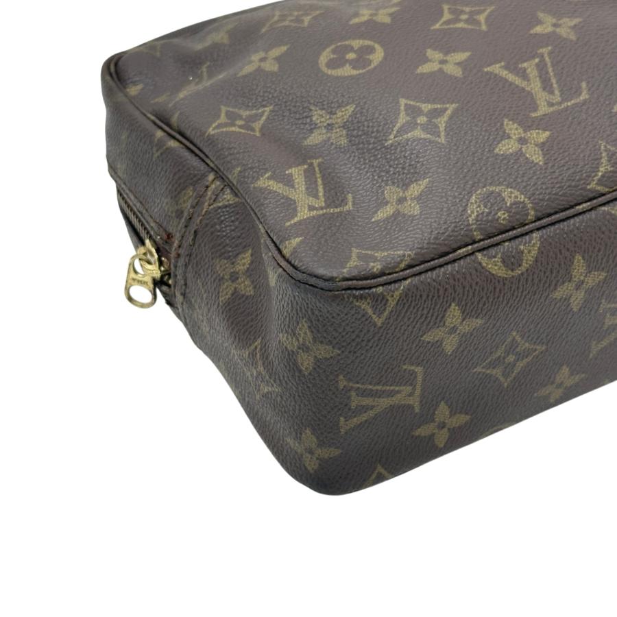 ルイヴィトン トゥルーストワレット28 モノグラム セカンドバッグ 化粧ポーチ LOUIS VUITTON（ルイ・ヴィトン） 【中古】ルイヴィトン モノグラム