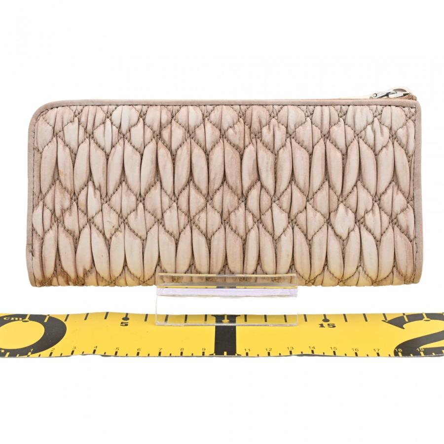 miu miu（ミュウミュウ） 【中古】ミュウミュウ ロゴ マテラッセ