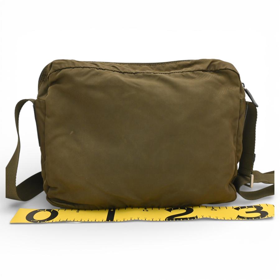 PRADA（プラダ） ロゴプレート テスートナイロン ショルダーバッグ