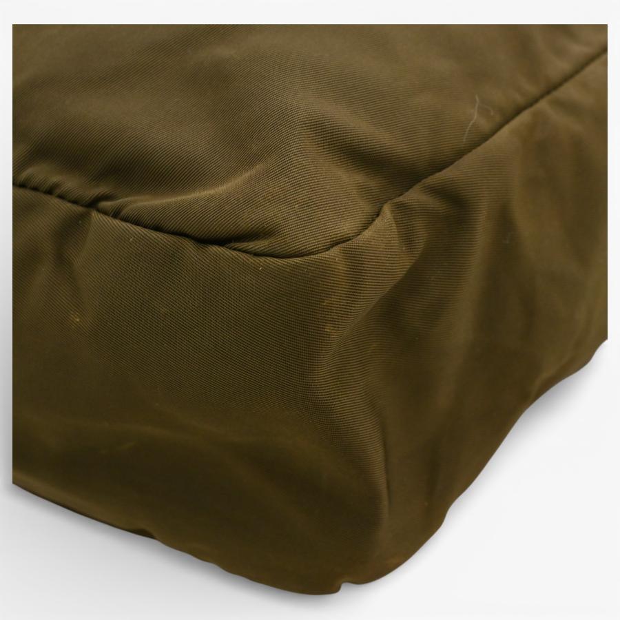 PRADA（プラダ） ロゴプレート テスートナイロン ショルダーバッグ