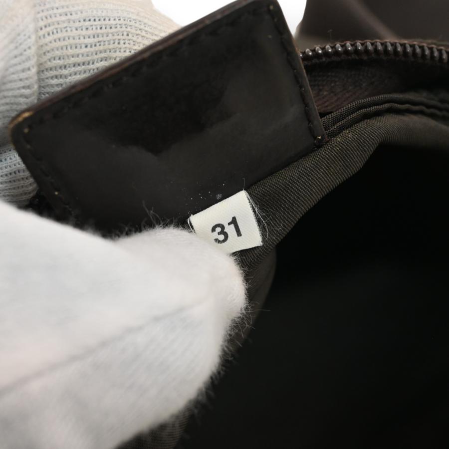 PRADA（プラダ） ロゴプレート ナイロン ショルダーバッグ カーキ B