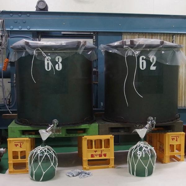 【柔らかく軽快な口当たりと果実のような香りのハーモニー！】　月山　純米大吟醸　美月　原酒　精米歩合50％　13度　1800ml(出雲月山)(純米大吟醸) |  | 09