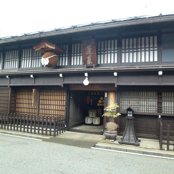 【送料無料・ギフトに最適！】父の日「お父さんいつもありがとう」　蓬莱　純米吟醸　家伝手造り　720ml「豪華桐箱入り」(北海道・沖縄は送料+990円) | 蓬莱 | 04