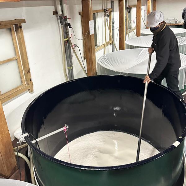 【ご予約！12月4日以降発送！】【新発売！旨味とミルキーさを兼ね備えた新しいにごり酒！】　天狗舞　山廃純米にごり　純米酒　720ml(クール便推奨) | 天狗舞 | 03