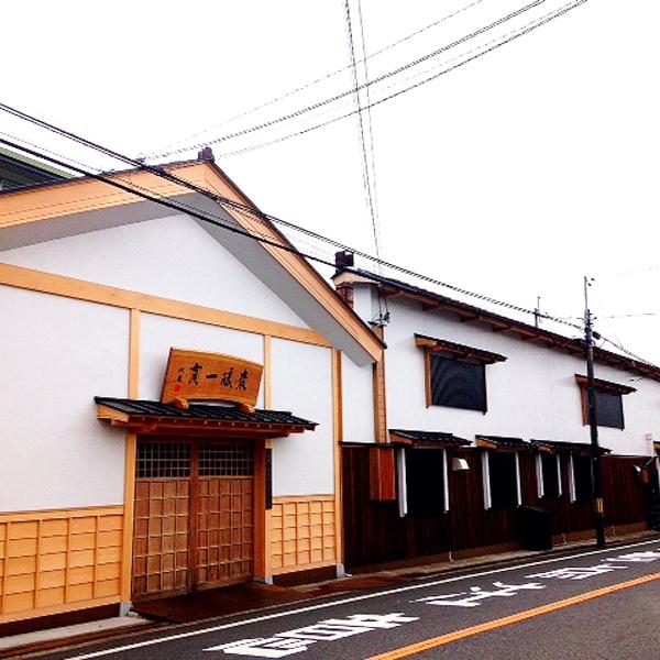 【送料無料！】【徹底的に純米酒にこだわる大阪屈指の酒蔵！濃醇フルボディの旨酒！】　秋鹿　千秋　純米酒　300ml×12本セット(北海道・沖縄は送料+990円) |  | 02