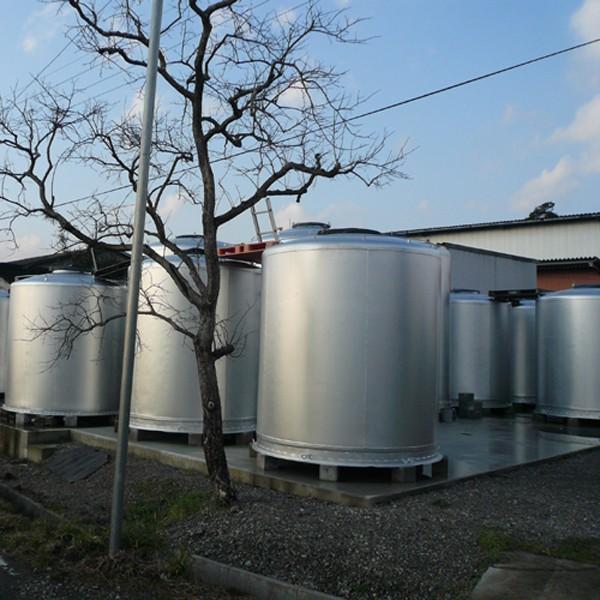 【限定入荷しました！】【安納芋よりはるかに甘い紅はるか芋を通常より30％も多く使用！】　紅王道　紅はるか芋　黒麹　無濾過　25度　1800ml | 恒松酒造本店 | 08