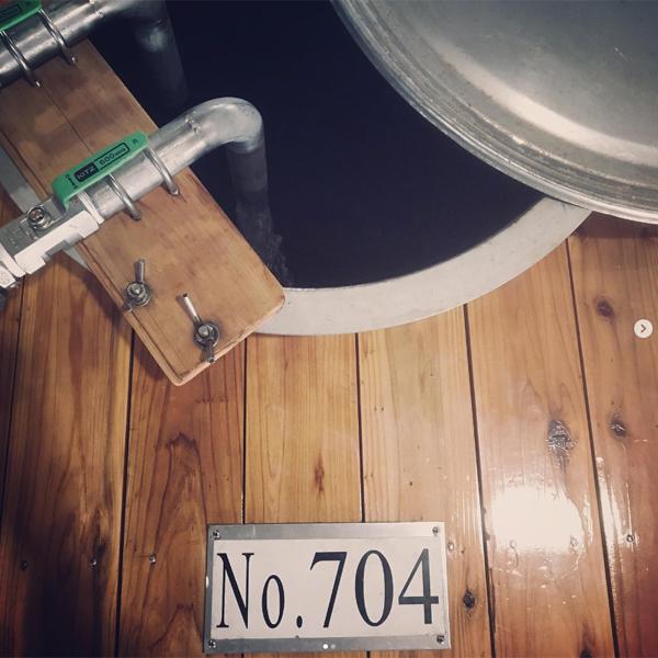 【完全手造り蔵！あの村尾と同じ木桶蒸留機を使用！】　千亀女　甕壷仕込み　木桶蒸留　甕壷貯蔵　麦焼酎　25度　1800ml(麦) |  | 04