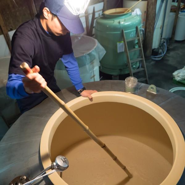 【まろやかでフルーティーな香り！】　光武　舞ここち　麦焼酎　ブルーボトル　25度　1800ml |  | 03