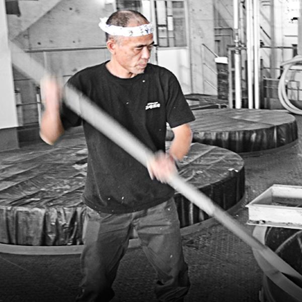 【限定入荷しました！】【種子島の出来立てホヤホヤの新酒焼酎！華やかな香りと甘味が病み付き！】　新焼酎　しま甘露　芋焼酎　25度　1800ml |  | 02