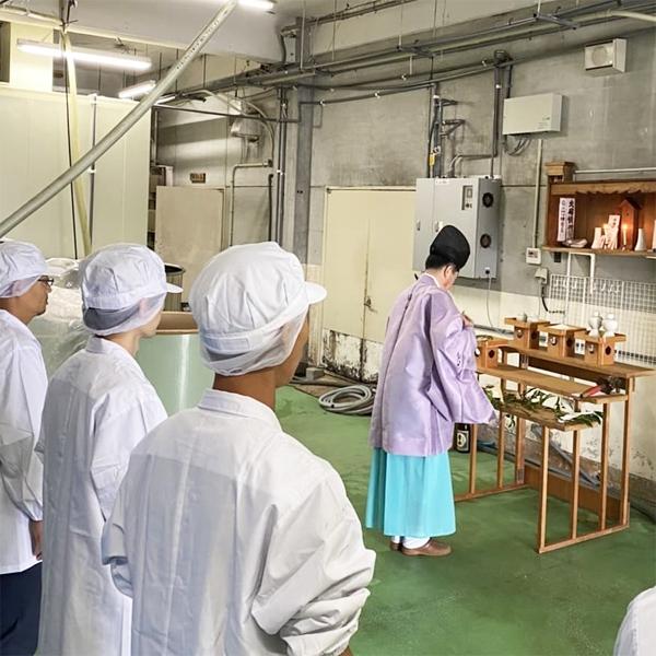 【老舗日本酒蔵が昔ながらの製法で造り上げた高級みりん！】　李白　純米本みりん　高級味醂　14度　1800ml |  | 04