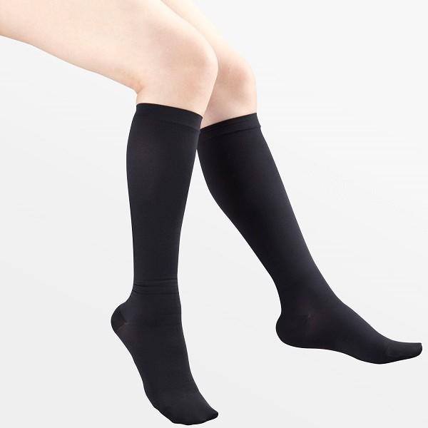 着圧ソックス ブラック M-L (23-25cm) 新品未使用 オオサキメディカル dacco ホットキュット昼用 ブラック M-L
