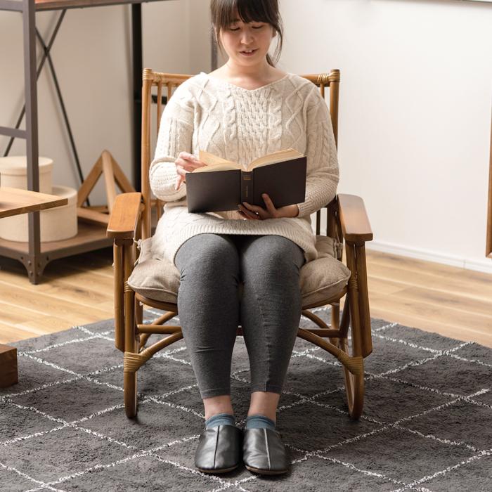 東谷 椅子 パーソナルチェア ラタン 天然木 クッション付き 父の日 母