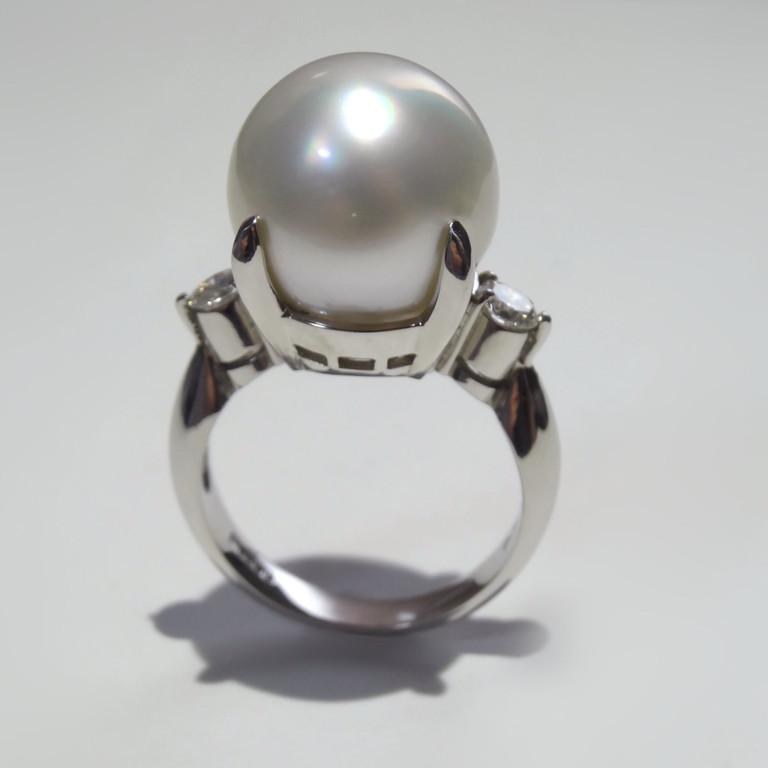 南洋 大珠 真珠 リング 13mm ダイヤモンド 0.31ct レディース 指輪 
