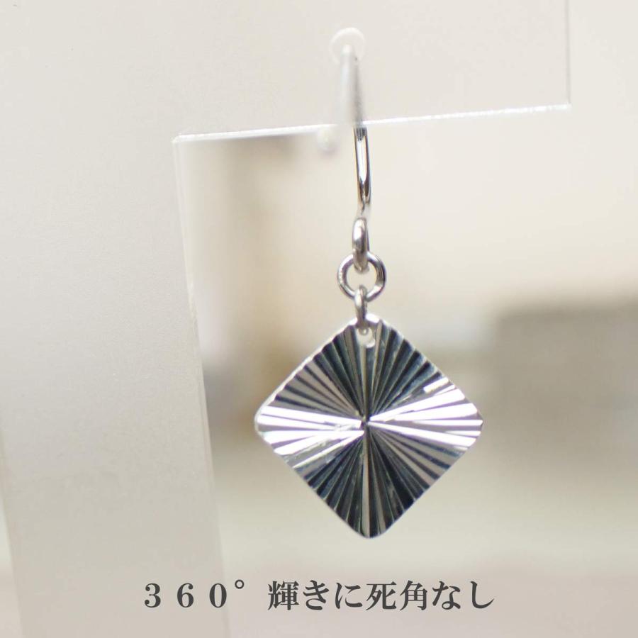 ピアス 純銀 SV1000 ダイヤモンドミラーカット 揺れる ひし形 シルバー 
