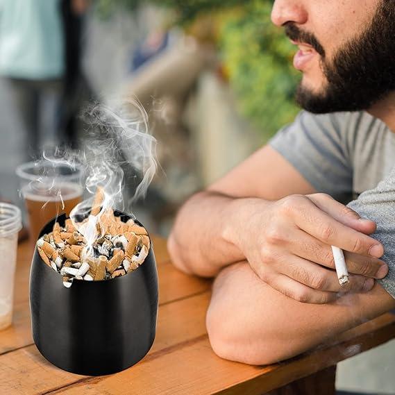 蓋付きステンレス鋼灰皿-滑り止めベース灰皿、ポータブル灰皿、屋内および屋外での使用に適しています、Black、M |  | 06