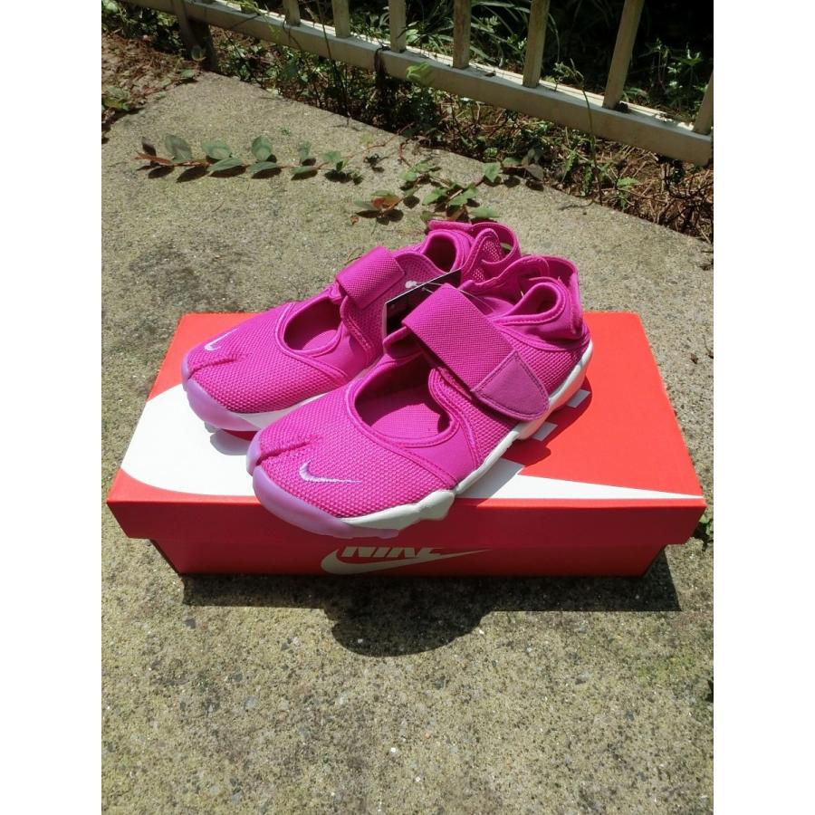 nike sb cat scratch pink