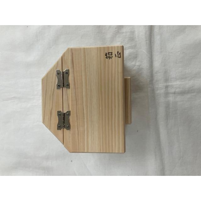 箱正 チヌ落し込み用 カニ前差し（手前開き）小 エサ箱 : なつめ釣具