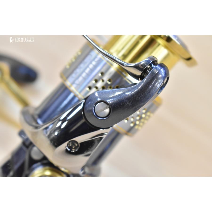 シマノ（SHIMANO） 10 ステラ C3000HG スピニングリール SHIMANO