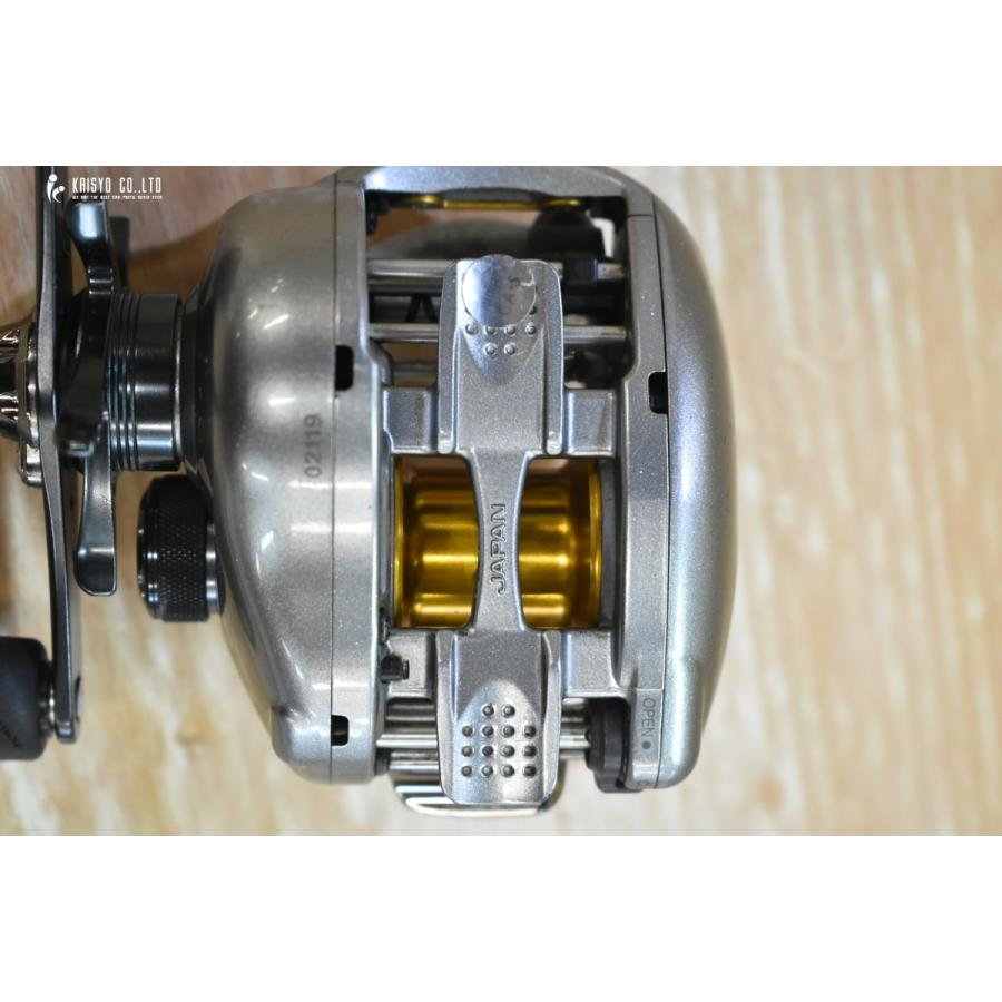 shimano 07メタニウムmg7 右 シマノ 07 メタニウム Mg 7 右巻き ベイトリール SHIMANO