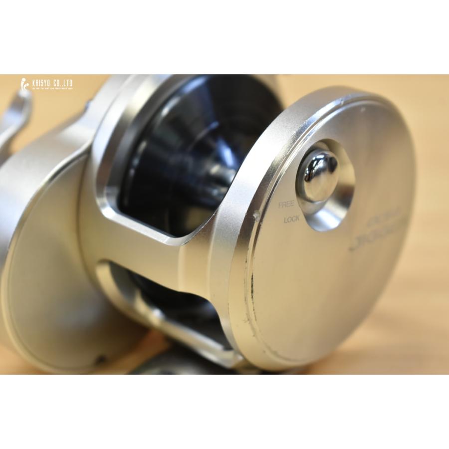 シマノ 17 オシアジガー 2000NRPG ベイトリール 右 SHIMANO OCEA