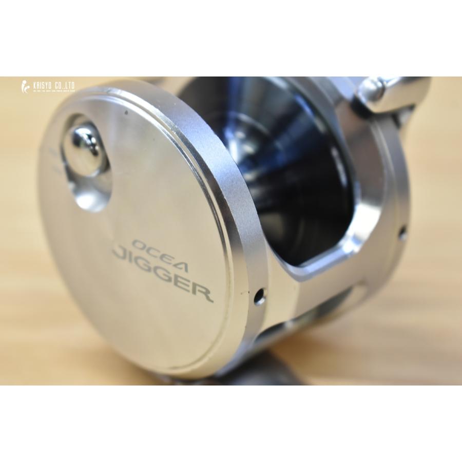 シマノ 17 オシアジガー 2000NRPG ベイトリール 右 SHIMANO OCEA