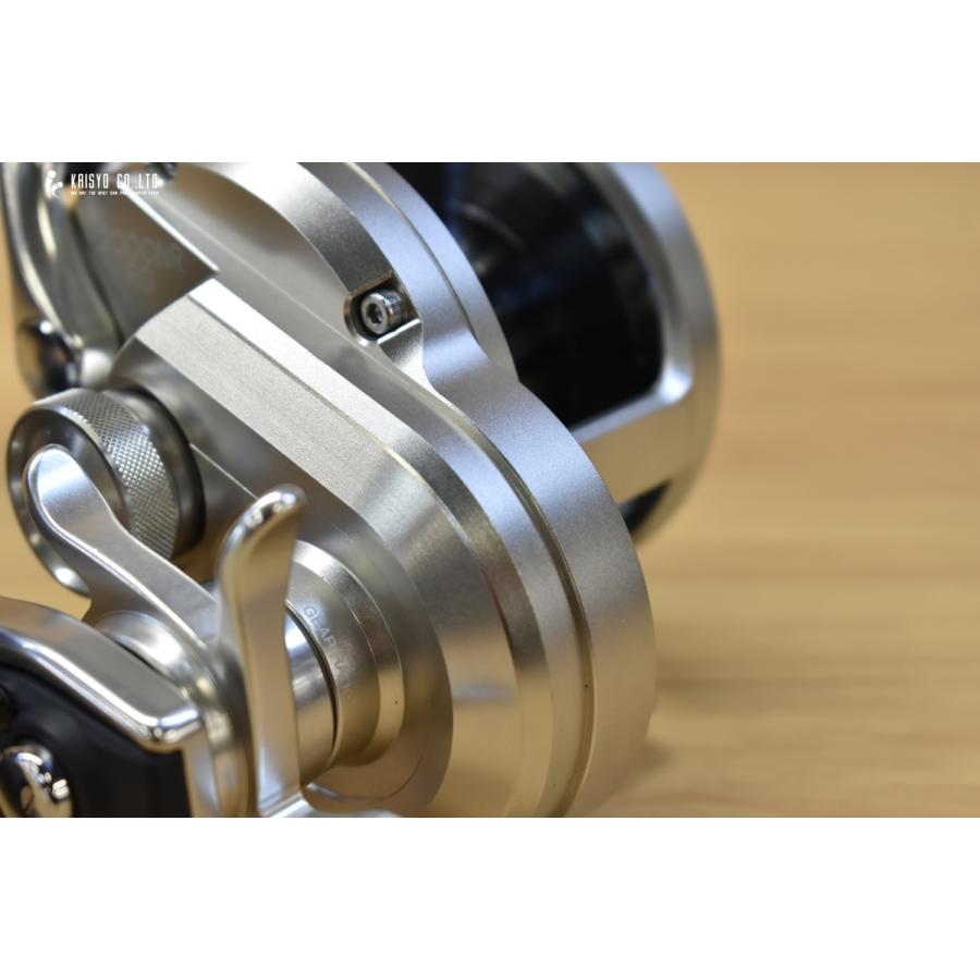 シマノ 17 オシアジガー 2000NRPG ベイトリール 右 SHIMANO OCEA