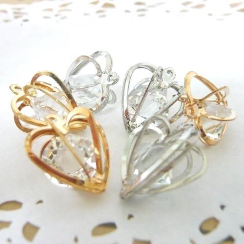金属チャーム コネクター 中空ハート アクリルダイヤ封じ込め5個セット