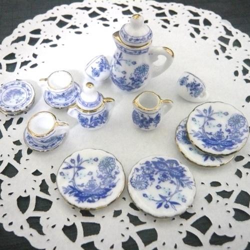 1/12ミニチュア陶器セット 青花柄/白地金縁 ティーセット 1/12ミニチュア陶器セット 青花柄/白地金縁 ティーセット