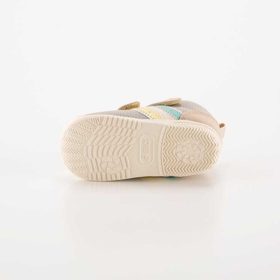 ASICS（アシックス） スクスク SUKUSUKU ベビーシューズ CONFI FIRST