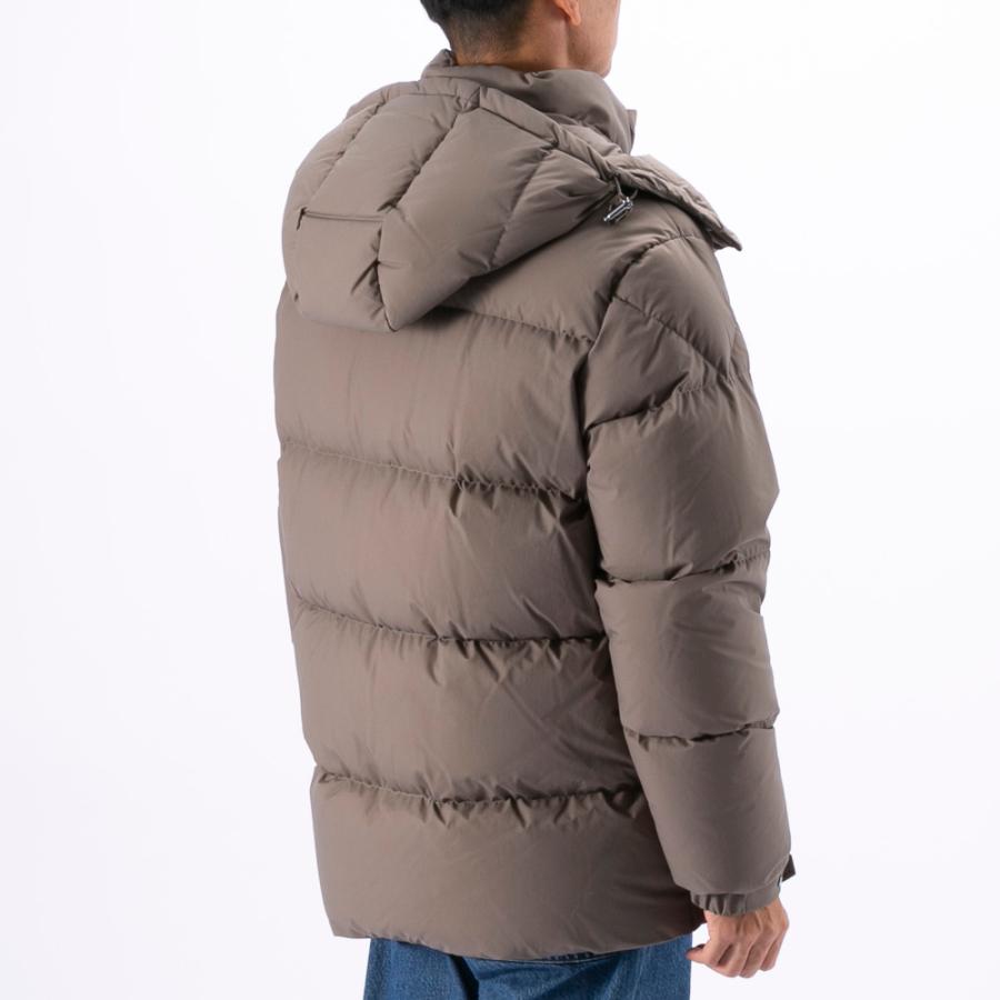 MONCLER（モンクレール） メンズアウター ダウンジャケット GORETEX