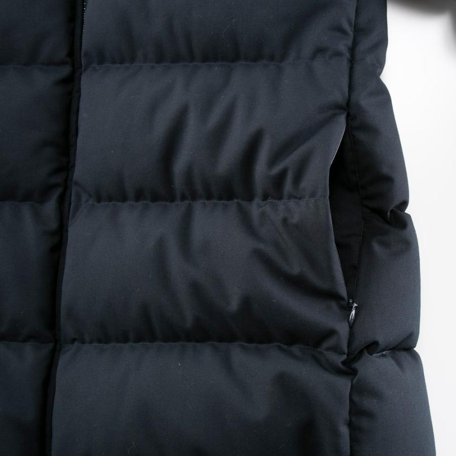 MONCLER（モンクレール） レディースアウター Bruant ダウン