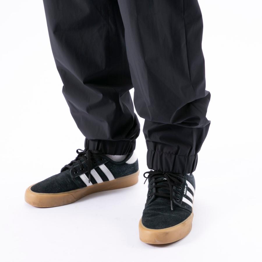 モンクレール MONCLER メンズボトムス GRENOBLE グルノーブル バックポケット ロング パンツ 2A000 04 5399D　フィットハウスの画像