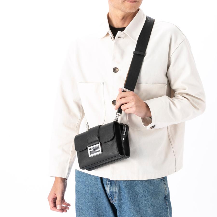 [FENDI] ダブルバゲット レザー ショルダーバッグ ☆送料込☆ FENDI フェンディ ショルダーバッグ ダブルバゲット ブラック