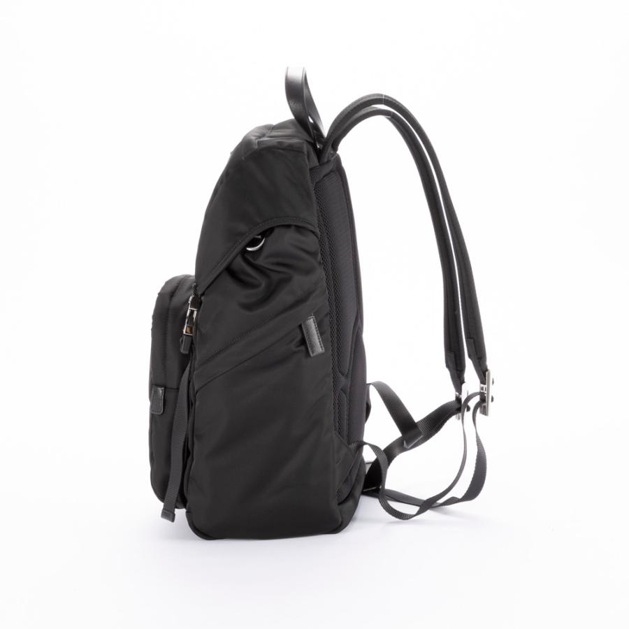 PRADA（プラダ） PRADA ReNylon+SAFFIANO 前ZIP付きバックパック