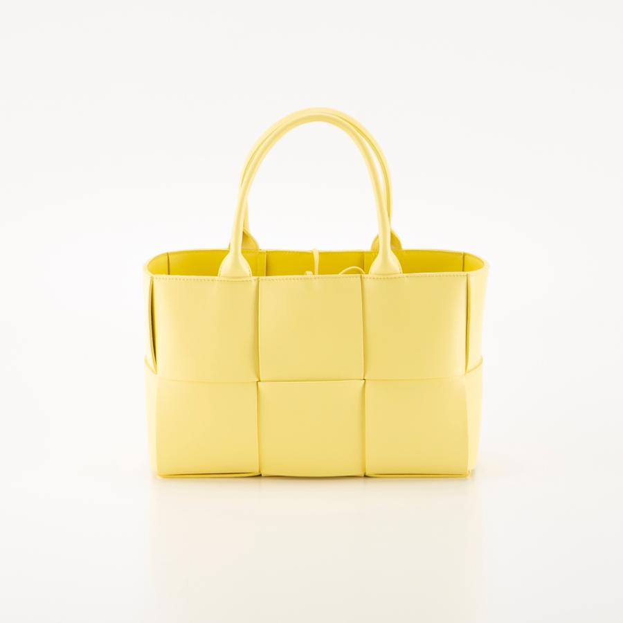 BOTTEGA VENETA（ボッテガ・ヴェネタ） イントレチャート スモール
