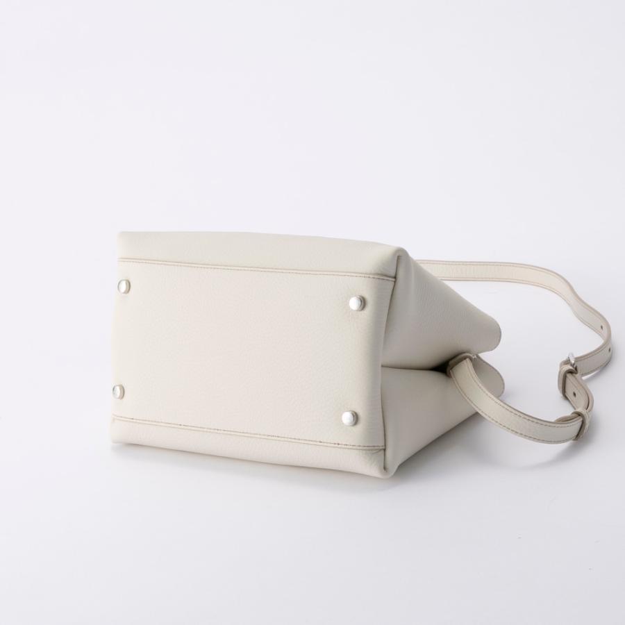 トッズ TOD'S Tタイムレス メタルペンダント マイクロ ハンドバッグ XBWAPAEL000-QRI　フィットハウスの画像
