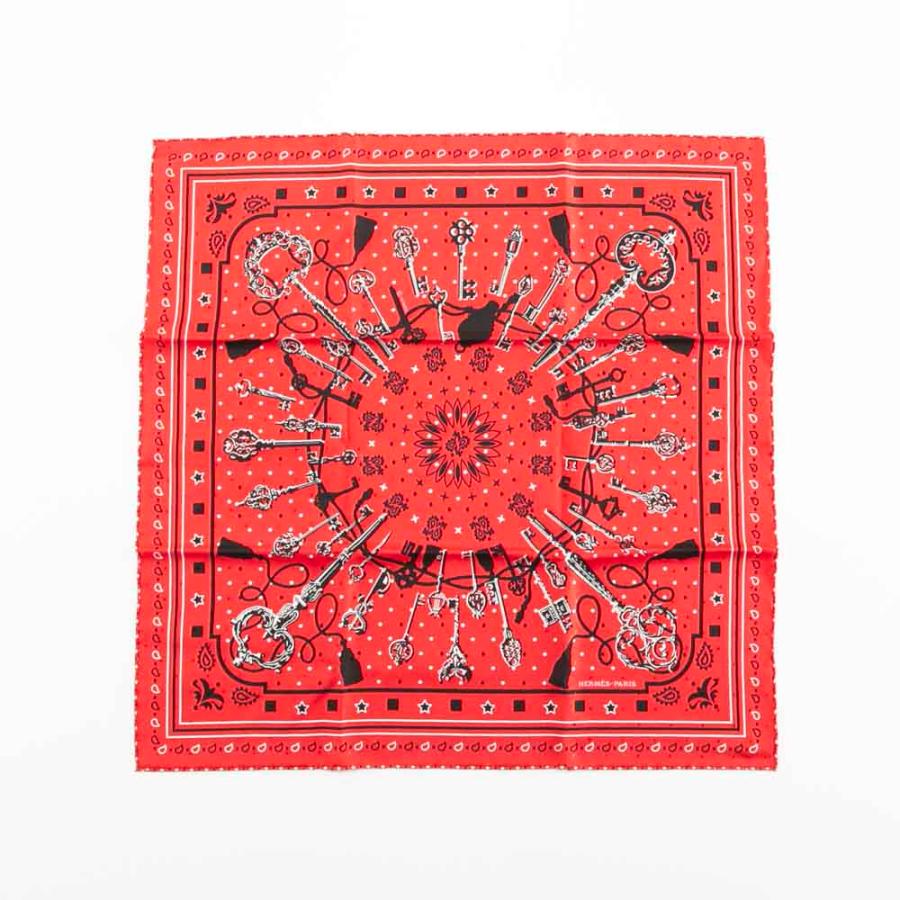 未使用品　HERMES IN THE MOUNTAINS カレ 55cm HERMES（エルメス） 【ヴィンテージ・中古】エルメス カレ55 シルク