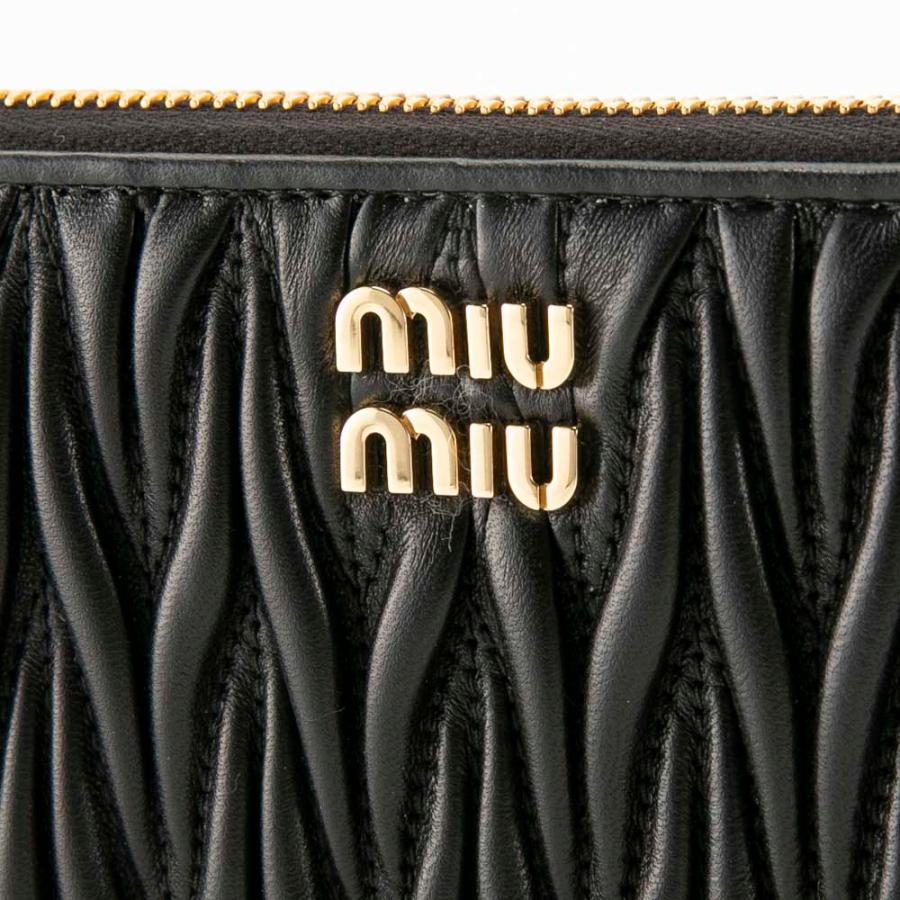miu miu（ミュウミュウ） miumiu MATELASSE ラウンド長財布 5ML506