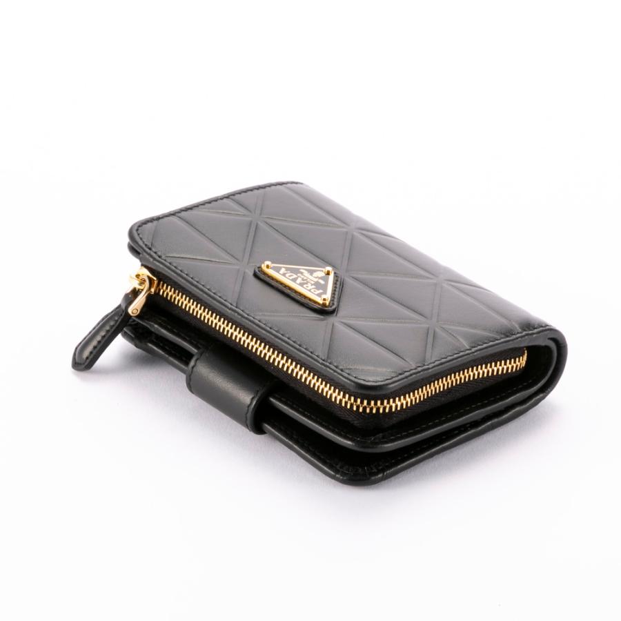 PRADA（プラダ） 【特別SALE!!】プラダ PRADA SOFT CALF TRIANGOL 折り