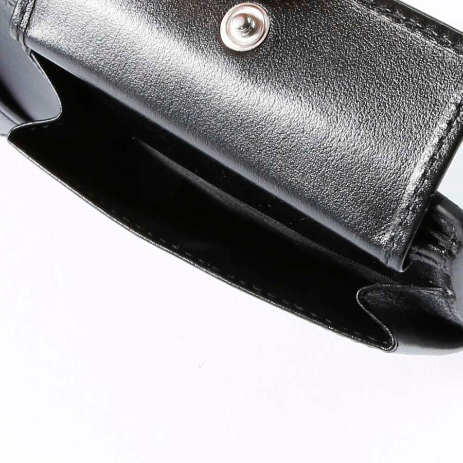 GUCCI（グッチ） GUCCI GGエンボス折り財布 625555 1W3AN フィット
