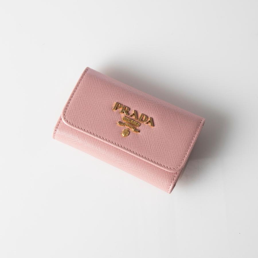 超人気の プラダ Prada キーケース Saf Metal4連キーケースkr付 Pesco 1pg004 Qwa ギフトラッピング無料 Fit House 通販 Paypayモール 保証書付 Www Skylanceronline Com