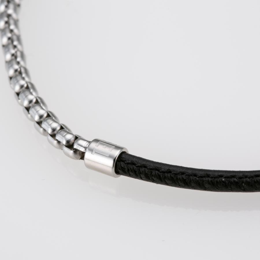 DIESEL（ディーゼル） ロゴチェーン+レザー2連ブレスレット DX1472040