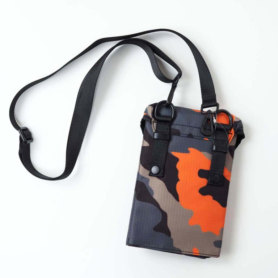 DSQUARED2（ディースクエアード） CERESIO 9 メンズ カモフラ ナイロン