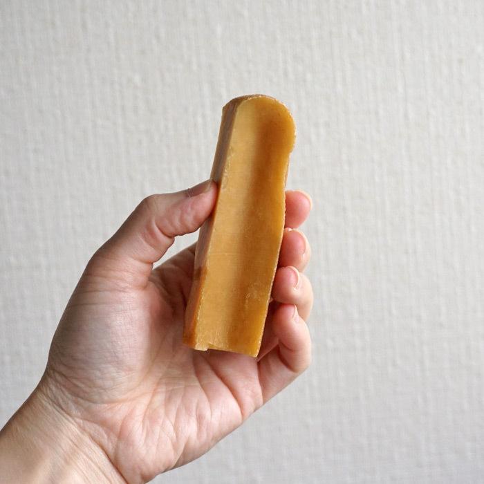 ドッグシーチュウ ミディアムバー 2本入り 100g 小型犬用 おやつ 高カルシウム 長持ち リッチな風味 ハードチーズ グルテンフリー 無添加 正規品 ペットガーデン紀三井寺 通販 Yahoo ショッピング