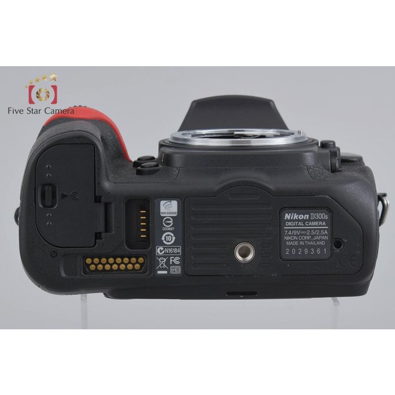Nikon D300 デジタル一眼レフカメラ ボディマルチパワーバッテリーパック ニコン（Nikon） 【中古】Nikon D300S + MB-D10 マルチパワー