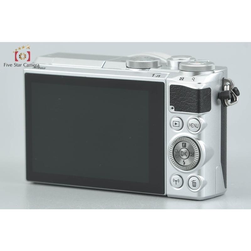 【中古】Nikon ニコン 1 J5 シルバー 標準パワーズームキット シャッター回数僅少 ニコン（Nikon） 【中古】Nikon 1 J5 シルバー ダブルズームレンズ